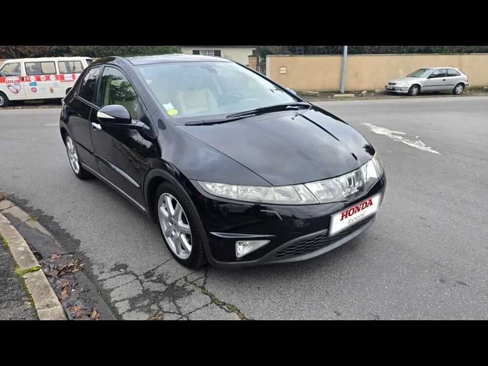 Honda Civic 1.8 i-VTEC ExecutiveCuir/Navi i-shift 5p