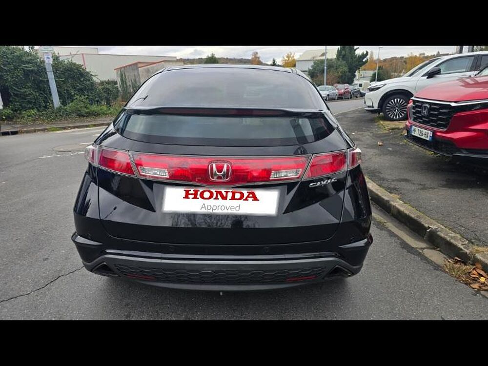 Honda Civic 1.8 i-VTEC ExecutiveCuir/Navi i-shift 5p