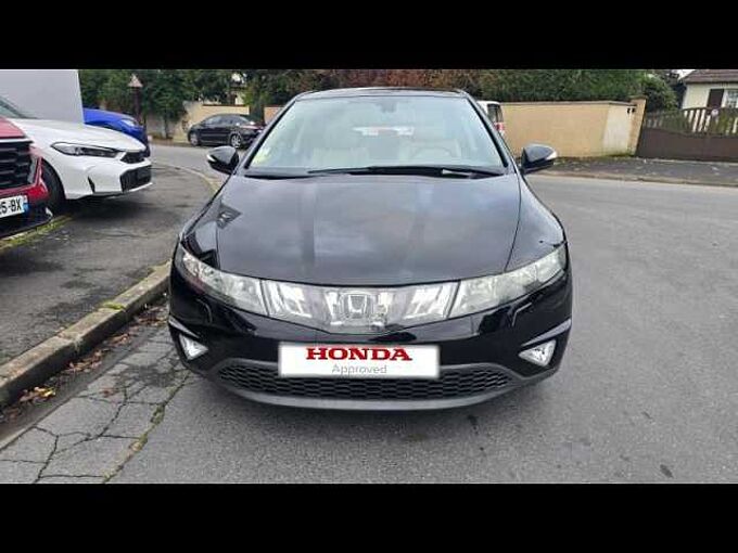 Honda Civic 1.8 i-VTEC ExecutiveCuir/Navi i-shift 5p