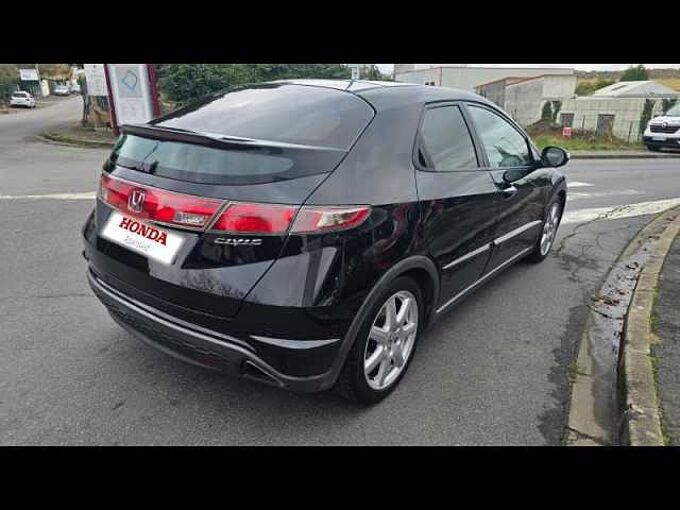 Honda Civic 1.8 i-VTEC ExecutiveCuir/Navi i-shift 5p