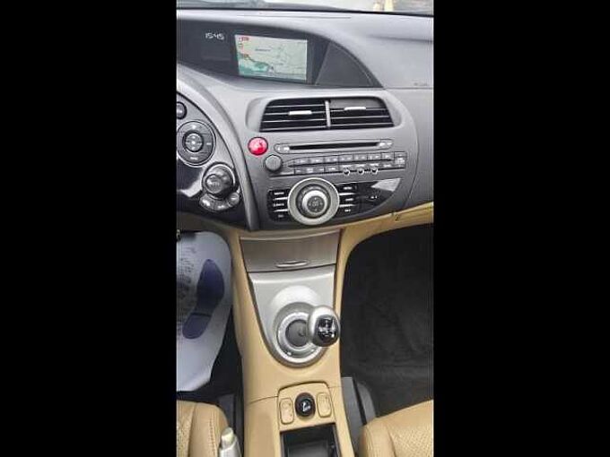 Honda Civic 1.8 i-VTEC ExecutiveCuir/Navi i-shift 5p