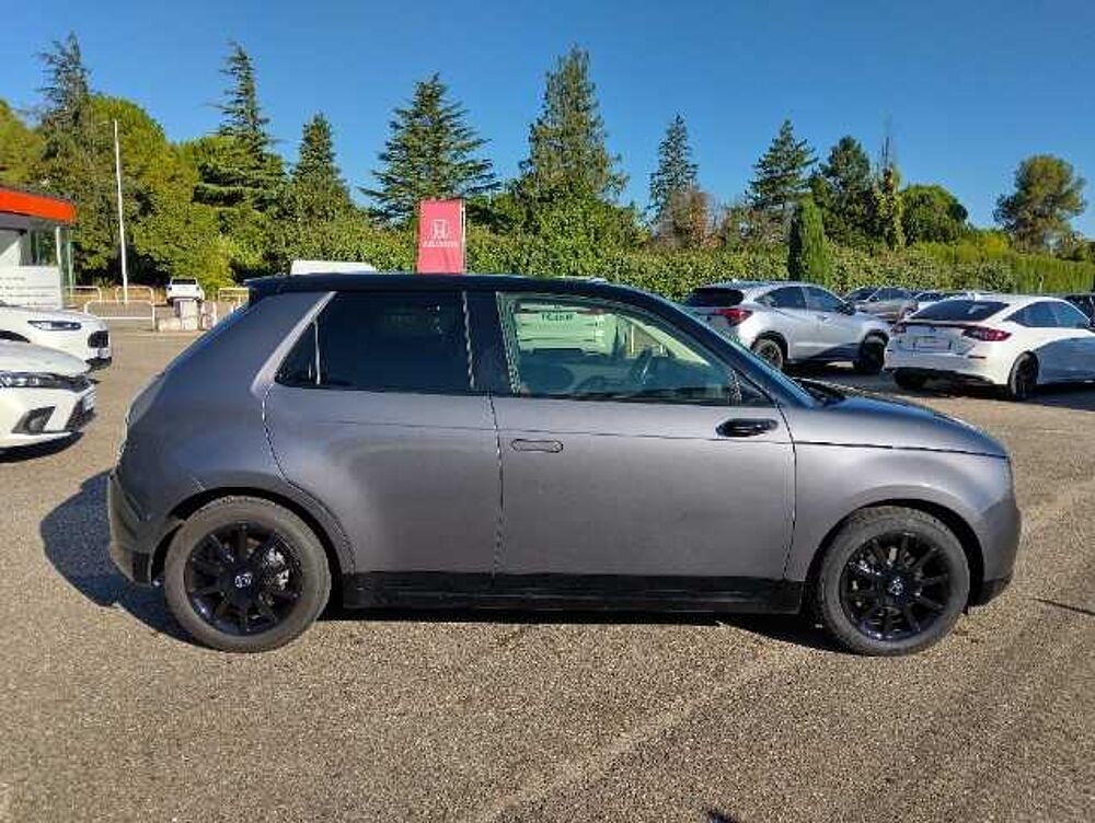 Honda HONDA E Advance 16' 5P