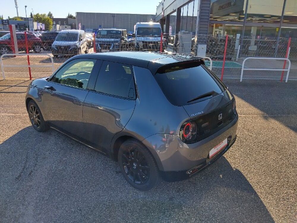 Honda HONDA E Advance 16' 5P